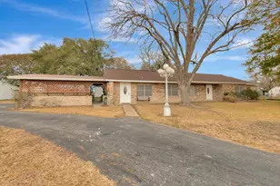 1840 Loop 522, Ganado, TX 77962 - Photo 4