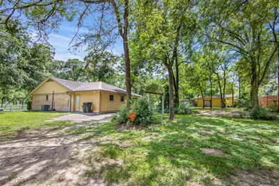 802 Sentinel Oaks, Pinehurst, TX 77362 - Photo 8