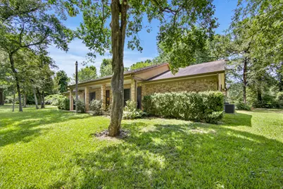802 Sentinel Oaks, Pinehurst, TX 77362 - Photo 12