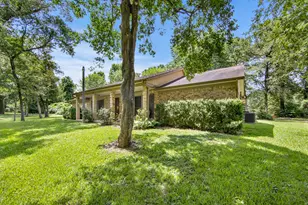 802 Sentinel Oaks, Pinehurst, TX 77362 - Photo 12