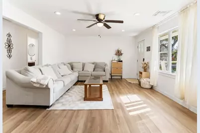 804 Peach Street, El Campo, TX 77437 - Photo 6