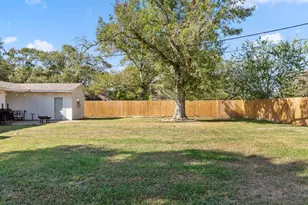 804 Peach St, El Campo, TX 77437 - Photo 36