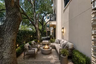 1110 Autrey St, Houston, TX 77006 - Photo 12