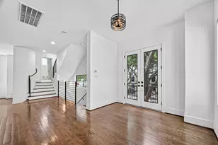 1110 Autrey St, Houston, TX 77006 - Photo 18