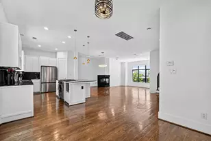 1110 Autrey St, Houston, TX 77006 - Photo 16