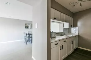 8529 Hearth Dr, Houston, TX 77054 - Photo 16