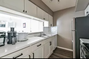 8529 Hearth Dr, Houston, TX 77054 - Photo 30