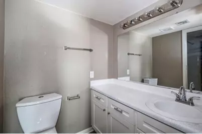 8529 Hearth Drive #25, Houston, TX 77054 - Photo 16