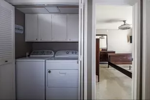 8529 Hearth Dr, Houston, TX 77054 - Photo 4