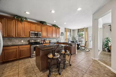 13703 Hudson Court, Sugar Land, TX 77498 - Photo 4