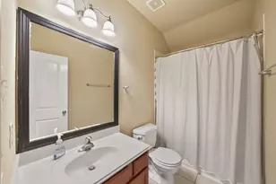 5810 Orchard Trail Dr, Pearland, TX 77581 - Photo 18