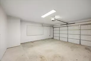 90 N Walden Elms Cir, The Woodlands, TX 77382 - Photo 22