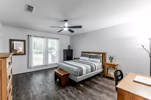 1977 Greentree Dr, Huntsville, TX 77340 - Photo 36