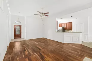 1613 Saulnier St, Houston, TX 77019 - Photo 4