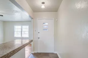 2206 15th Ave N, Texas City, TX 77590 - Photo 2