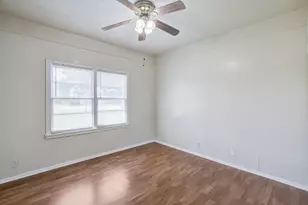 2206 15th Ave N, Texas City, TX 77590 - Photo 10