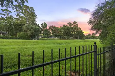 35 N Regent Oak, The Woodlands, TX 77381 - Photo 34