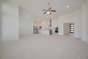 2911 Golden Isle Dr, Texas City, TX 77568 - Photo 6