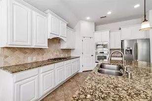 3392 Melony Hill Ln, Pearland, TX 77584 - Photo 14