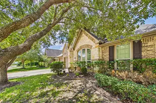 3392 Melony Hill Ln, Pearland, TX 77584 - Photo 4