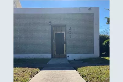 800 N San Jacinto #201, Conroe, TX 77301 - Photo 2