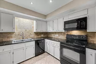 800 N San Jacinto, Conroe, TX 77301 - Photo 6