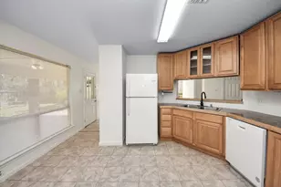 15614 Barbarossa Dr, Houston, TX 77083 - Photo 6