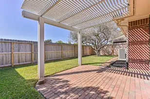 208 Live Oak Ln, Friendswood, TX 77546 - Photo 26