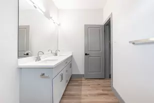 9909 Dipping Woods St, Houston, TX 77076 - Photo 14