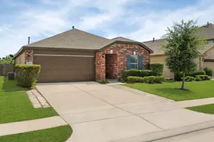 2623 Hawthorn Mill Ln, Houston, TX 77038 - Photo 2
