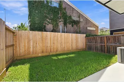 5339 Larkin Street #A, Houston, TX 77007 - Photo 4