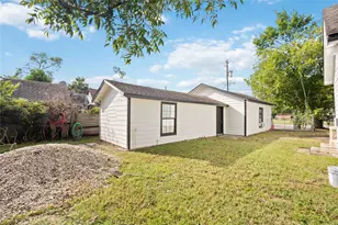 5119 Terry St, Houston, TX 77009 - Photo 30