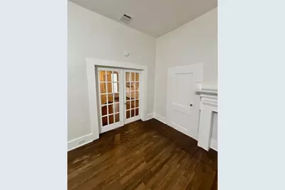 210 E Phillips Street, Conroe, TX 77301 - Photo 12