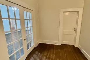 210 E Phillips St, Conroe, TX 77301 - Photo 14