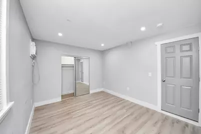 5738 Kenilwood Drive, Houston, TX 77033 - Photo 28