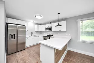 5738 Kenilwood Dr, Houston, TX 77033 - Photo 20