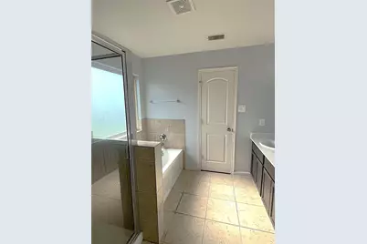 15631 Marble Bluff Lane, Houston, TX 77049 - Photo 22