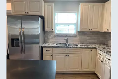 1210 Ave M Rear, Galveston, TX 77550 - Photo 8
