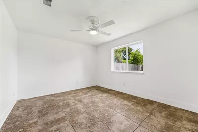 10111 Limewood Lane, Sugar Land, TX 77498 - Photo 8