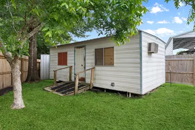 304 Sunrise Drive, Livingston, TX 77351 - Photo 18