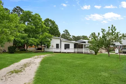 304 Sunrise Drive, Livingston, TX 77351 - Photo 1