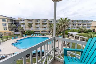 6300 Seawall Blvd, Galveston, TX 77551 - Photo 2