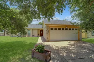742 Sugar Hill Dr, La Porte, TX 77571 - Photo 1