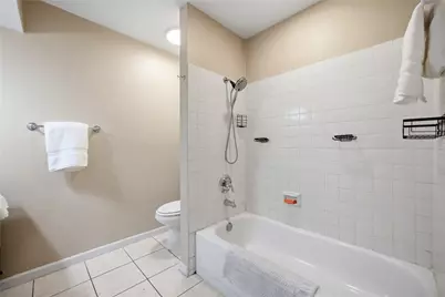18511 Egret Bay Boulevard #609, Webster, TX 77058 - Photo 12