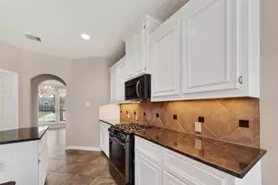 521 Opal Sky Ct, League City, TX 77573 - Photo 2