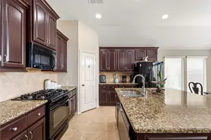 25626 Lockspur Dr, Richmond, TX 77406 - Photo 4