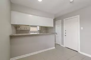 7135 Kings Dr, Baytown, TX 77521 - Photo 6