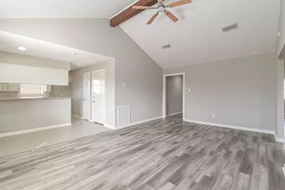 7135 Kings Drive, Baytown, TX 77521 - Photo 4