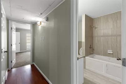 1901 S Voss Road #9, Houston, TX 77057 - Photo 10