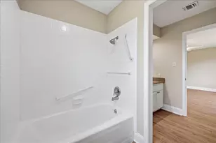2201 Tall Oaks Dr, Orange, TX 77632 - Photo 18